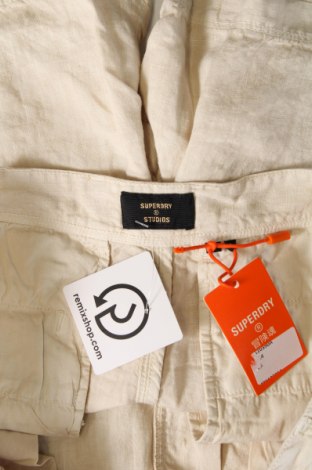 Мъжки къс панталон Superdry, Размер M, Цвят Бежов, Цена 43,89 лв.