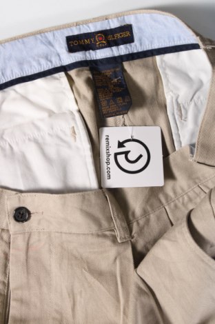 Pantaloni scurți de bărbați Tommy Hilfiger, Mărime XL, Culoare Bej, Preț 191,33 Lei
