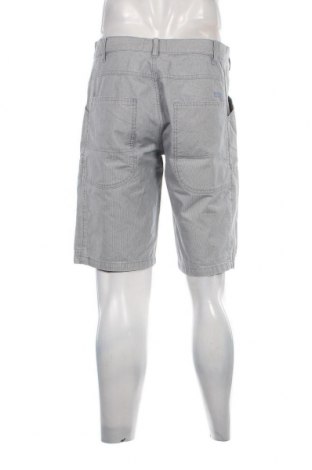 Ανδρικό κοντό παντελόνι Woolrich, Μέγεθος M, Χρώμα Πολύχρωμο, Τιμή 27,21 €