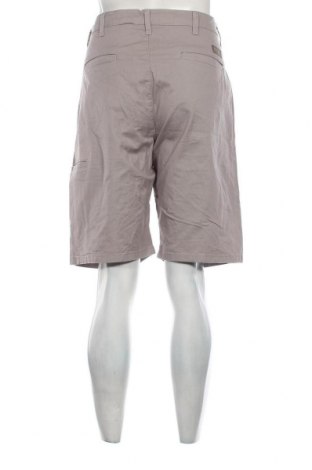 Pantaloni scurți de bărbați Wrangler, Mărime L, Culoare Gri, Preț 104,59 Lei
