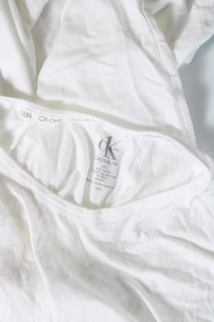 Мъжки комплект Calvin Klein, Размер L, Цвят Бял, Цена 102,46 лв.
