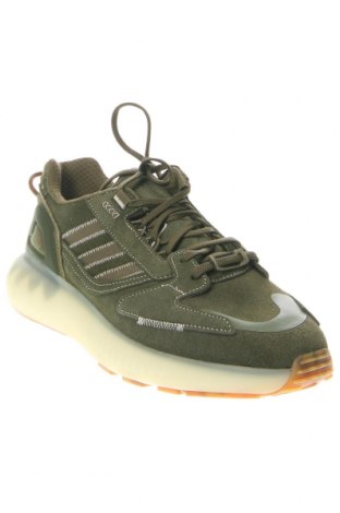 Мъжки обувки Adidas, Размер 45, Цвят Зелен, Цена 203,00 лв.