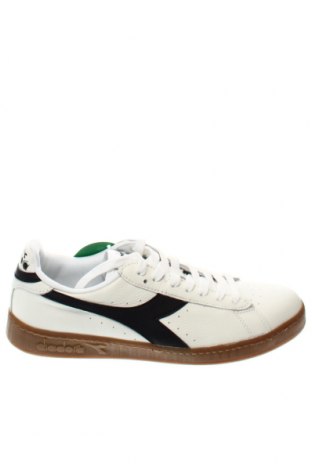 Мъжки обувки Diadora, Размер 44, Цвят Бял, Цена 71,05 лв.