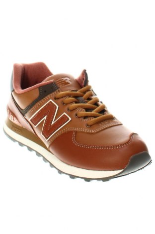 Мъжки обувки New Balance, Размер 43, Цвят Кафяв, Цена 168,49 лв.