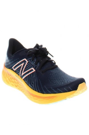 Мъжки обувки New Balance, Размер 42, Цвят Син, Цена 172,00 лв.