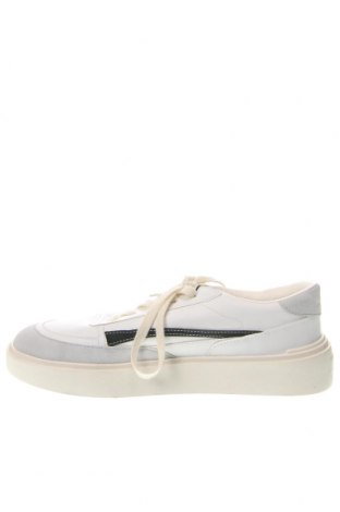 Ανδρικά παπούτσια Pull&Bear, Μέγεθος 43, Χρώμα Λευκό, Τιμή 23,01 €