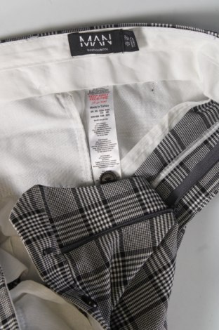Ανδρικό παντελόνι Boohoo, Μέγεθος M, Χρώμα Πολύχρωμο, Τιμή 5,74 €