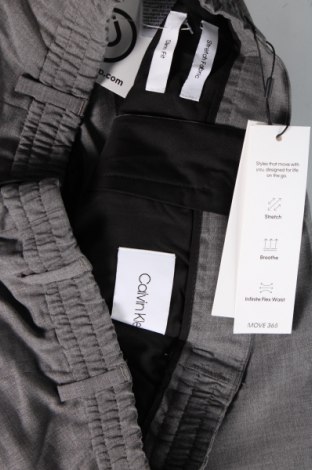 Мъжки панталон Calvin Klein, Размер M, Цвят Сив, Цена 172,00 лв.