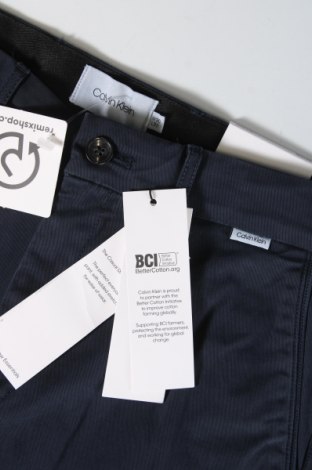 Pánske nohavice  Calvin Klein, Veľkosť S, Farba Modrá, Cena  88,66 €