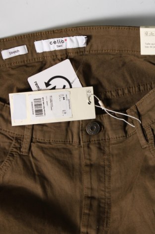 Pantaloni de bărbați Celio, Mărime M, Culoare Maro, Preț 66,58 Lei