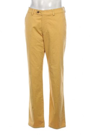 Pantaloni de bărbați Christian Berg, Mărime L, Culoare Galben, Preț 114,34 Lei