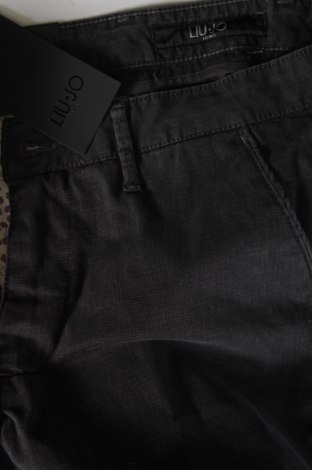 Мъжки панталон Liu Jo, Размер M, Цвят Сив, Цена 30,60 лв.
