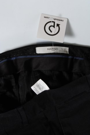 Ανδρικό παντελόνι Mango, Μέγεθος M, Χρώμα Μαύρο, Τιμή 6,09 €