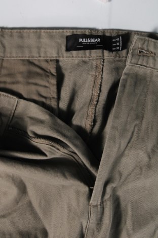 Pantaloni de bărbați Pull&Bear, Mărime L, Culoare Bej, Preț 75,66 Lei