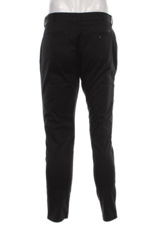 Мъжки панталон Pull&Bear, Размер M, Цвят Черен, Цена 20,24 лв.