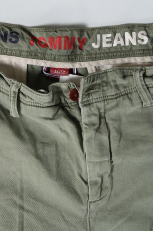 Pánské kalhoty  Tommy Jeans, Velikost L, Barva Zelená, Cena  918,00 Kč