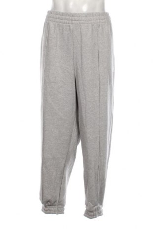Pantaloni trening de bărbați Adidas, Mărime XL, Culoare Gri, Preț 232,50 Lei