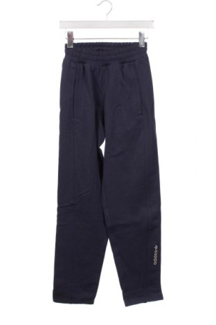 Pantaloni trening de bărbați Adidas Originals, Mărime XS, Culoare Albastru, Preț 174,37 Lei
