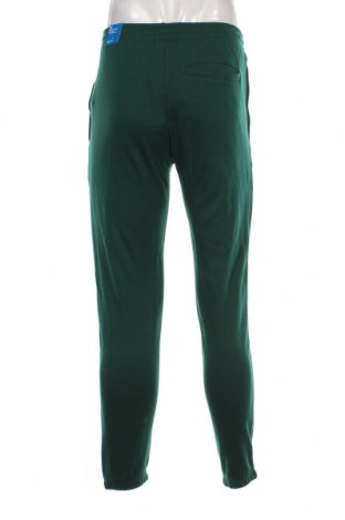 Pantaloni trening de bărbați Adidas Originals, Mărime S, Culoare Verde, Preț 260,03 Lei