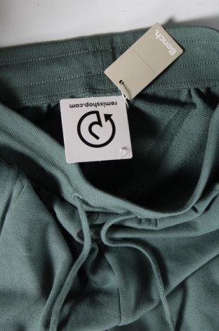 Herren Sporthose Bench, Größe S, Farbe Grün, Preis 31,96 €