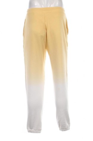 Pantaloni trening de bărbați Guess, Mărime M, Culoare Multicolor, Preț 432,90 Lei