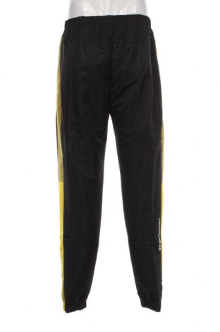 Pantaloni trening de bărbați Sergio Tacchini, Mărime XL, Culoare Negru, Preț 311,74 Lei