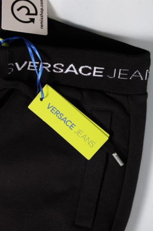 Pantaloni trening de bărbați Versace Jeans, Mărime M, Culoare Negru, Preț 470,00 Lei