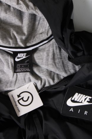 Мъжко яке Nike, Размер L, Цвят Черен, Цена 74,00 лв.