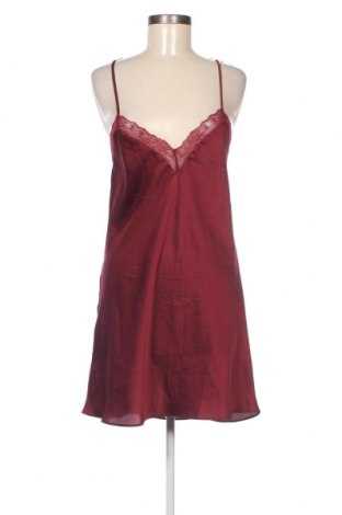 Пижама Etam, Размер M, Цвят Червен, Цена 58,65 лв.