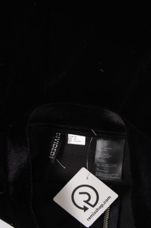 Пола H&M Divided, Размер XS, Цвят Черен, Цена 8,17 лв.