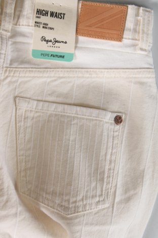 Пола Pepe Jeans, Размер XS, Цвят Екрю, Цена 140,00 лв.
