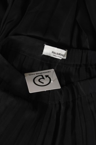 Φούστα Pull&Bear, Μέγεθος XS, Χρώμα Μαύρο, Τιμή 8,11 €