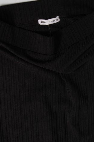 Φούστα Sinsay, Μέγεθος XS, Χρώμα Μαύρο, Τιμή 5,29 €