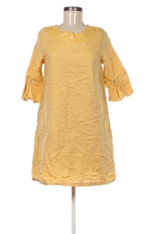 Šaty , Velikost M, Barva Žlutá, Cena  277,00 Kč
