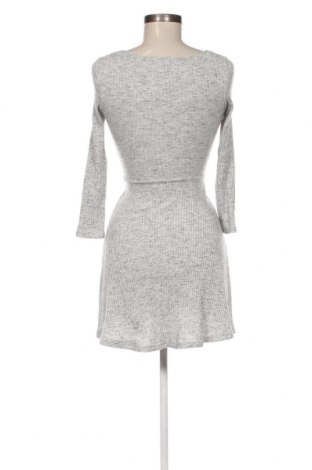 Kleid Bershka, Größe S, Farbe Grau, Preis 15,35 €
