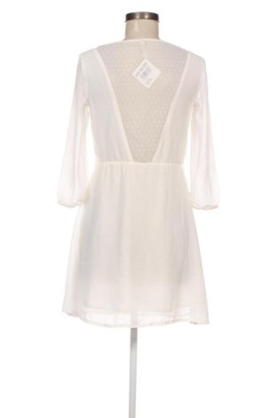 Kleid Bershka, Größe M, Farbe Weiß, Preis 8,01 €