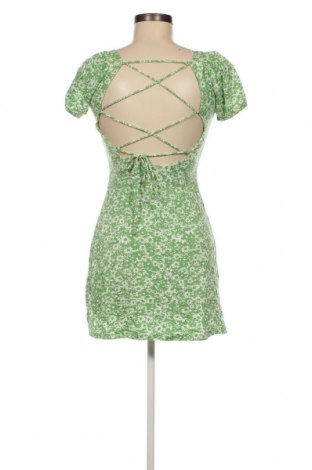 Φόρεμα Bershka, Μέγεθος XS, Χρώμα Πράσινο, Τιμή 8,07 €