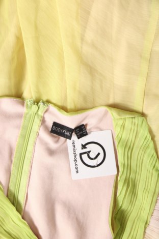 Kleid Body Flirt, Größe M, Farbe Mehrfarbig, Preis 8,90 €