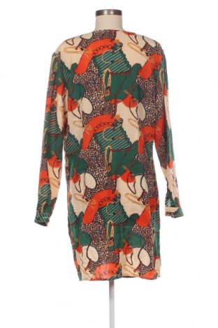 Kleid Boohoo, Größe L, Farbe Mehrfarbig, Preis 20,18 €