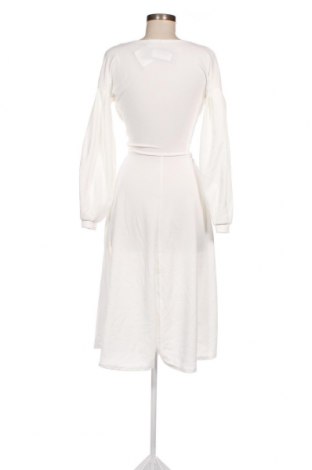 Šaty  Boohoo, Velikost XS, Barva Bílá, Cena  733,00 Kč
