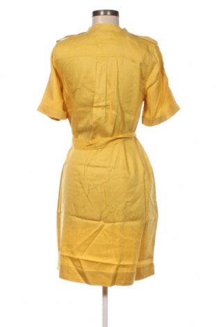 Φόρεμα Caroll, Μέγεθος M, Χρώμα Κίτρινο, Τιμή 96,39 €