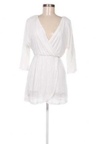 Φόρεμα Club L, Μέγεθος XS, Χρώμα Λευκό, Τιμή 27,39 €