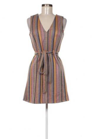 Kleid Cropp, Größe M, Farbe Mehrfarbig, Preis 13,50 €