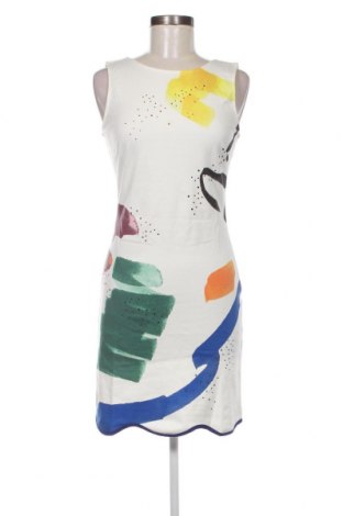 Kleid Desigual, Größe S, Farbe Weiß, Preis 96,39 €