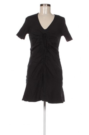 Φόρεμα Edited, Μέγεθος M, Χρώμα Μαύρο, Τιμή 7,50 €