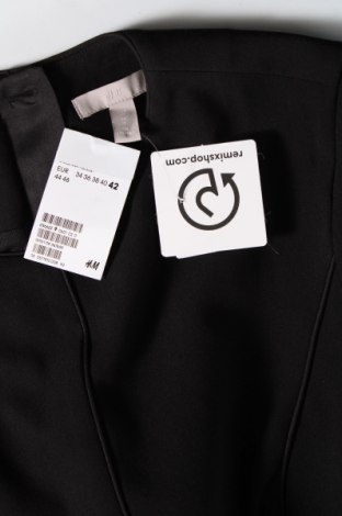 Рокля H&M, Размер L, Цвят Черен, Цена 37,54 лв.