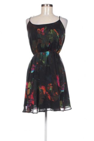 Šaty  H&M, Velikost M, Barva Vícebarevné, Cena  367,00 Kč