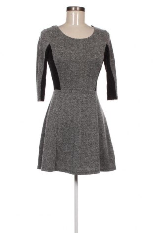 Šaty  H&M Divided, Veľkosť S, Farba Sivá, Cena  4,45 €