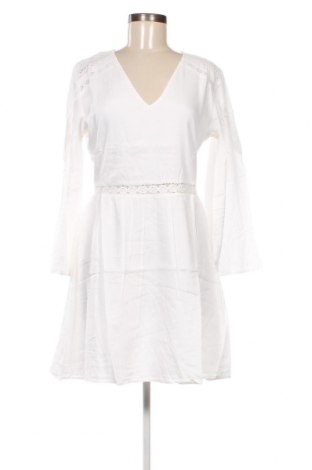 Šaty  Irl, Velikost M, Barva Bílá, Cena  380,00 Kč