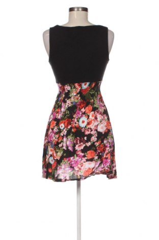 Kleid Jennifer Taylor, Größe S, Farbe Mehrfarbig, Preis 7,20 €
